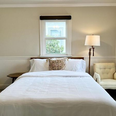 Modern 2 Bedroom Farmhouse Cottage With Hot Tub In スノホミッシュ エクステリア 写真